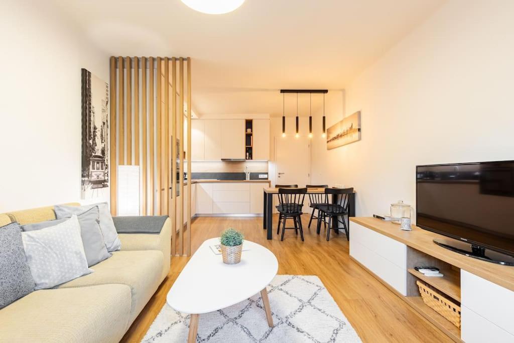 Bnb Slovakia Nivy Bliss Retreat Bratislava Exterior photo